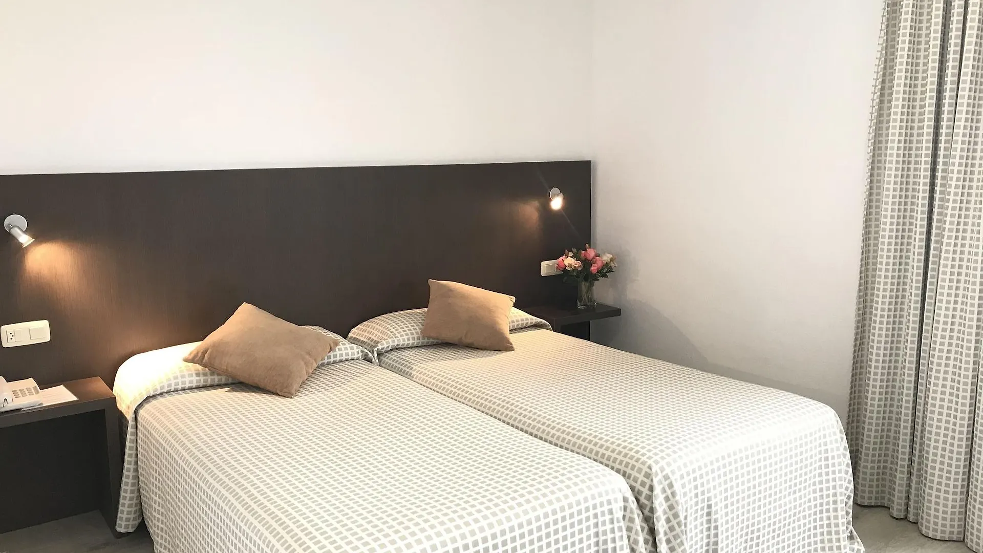 Hotel Restaurant Bon Retorn Figueres  Spanien