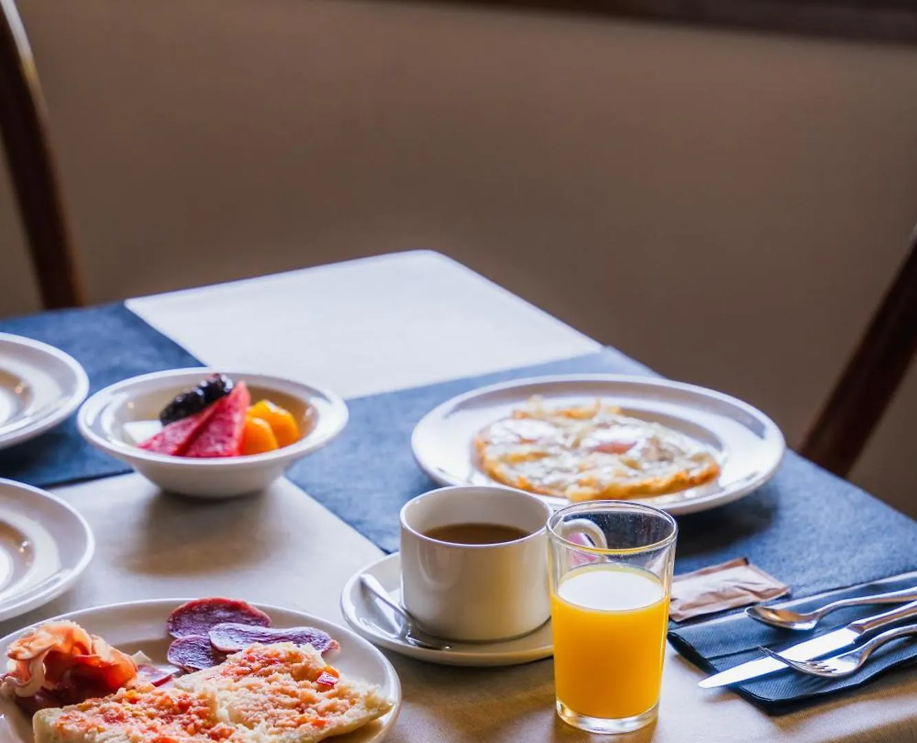 Hotel Restaurant Bon Retorn Figueres  Figueres (Girona)